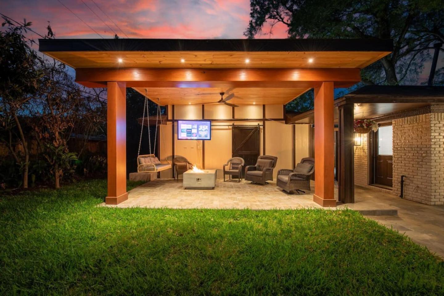 Western Oaks Retreat ヒューストン エクステリア 写真