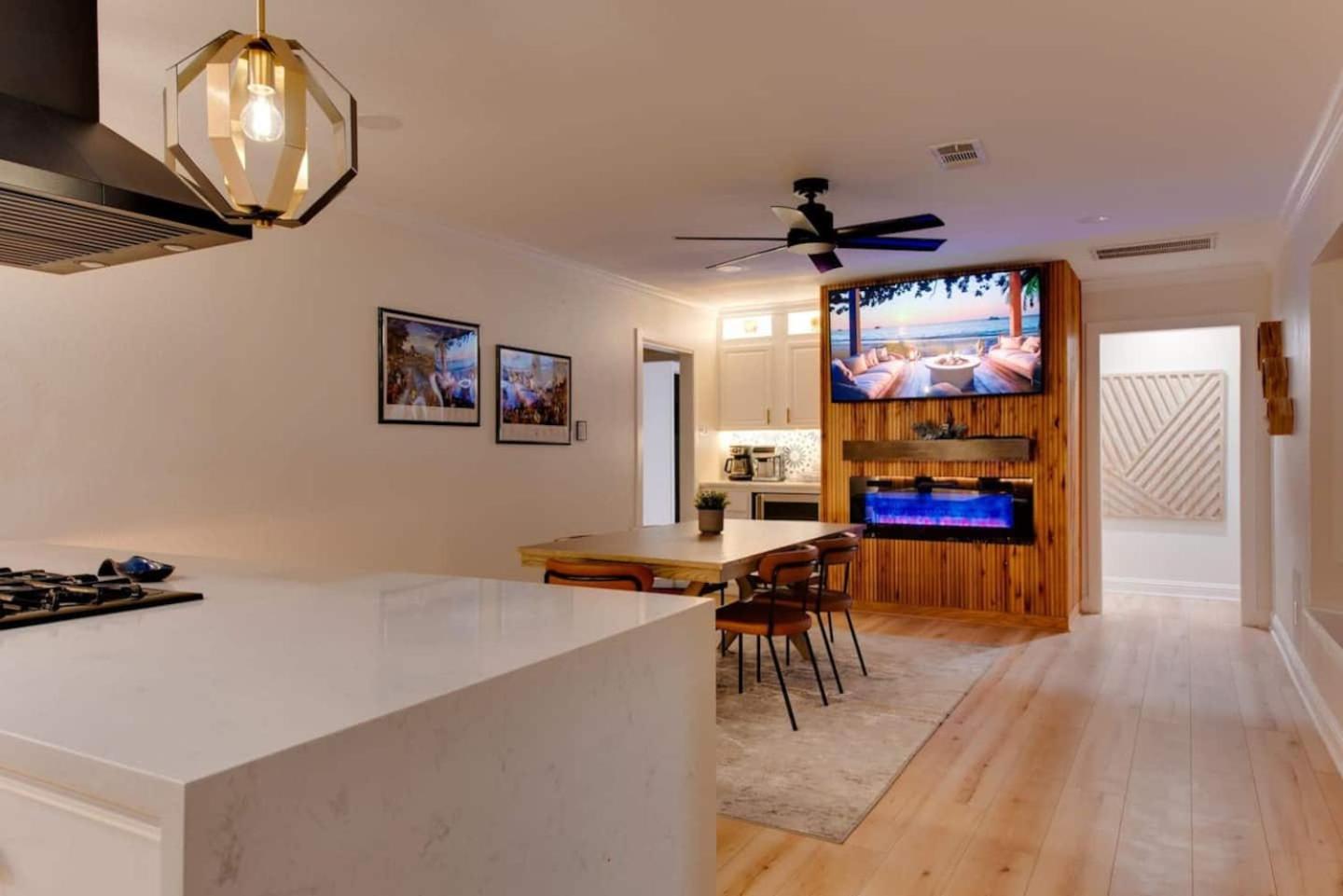 Western Oaks Retreat ヒューストン エクステリア 写真